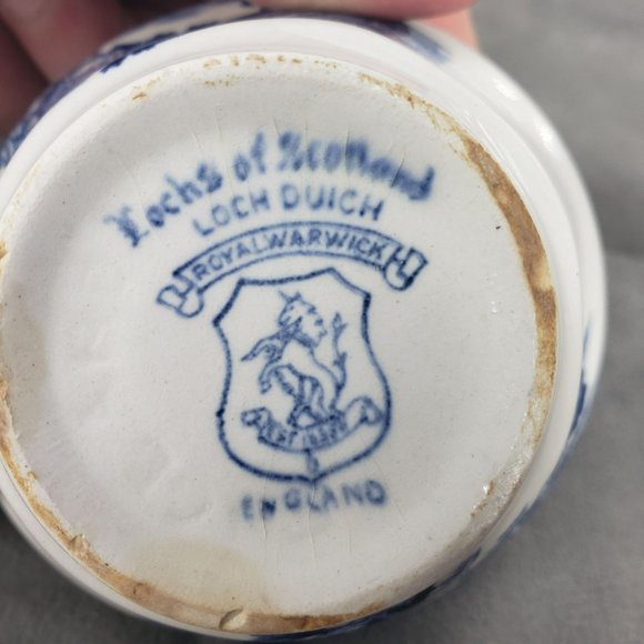 Vintage Royal Warwick "Lochs of Scotland" Blue and White Porcelain Tea Cup‎ - Picture 2 of 10